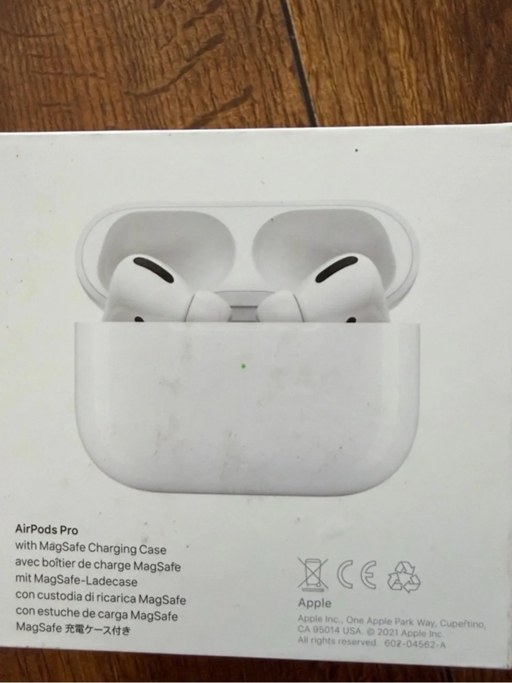 Apple AirPods Pro  with Charging Case and cable